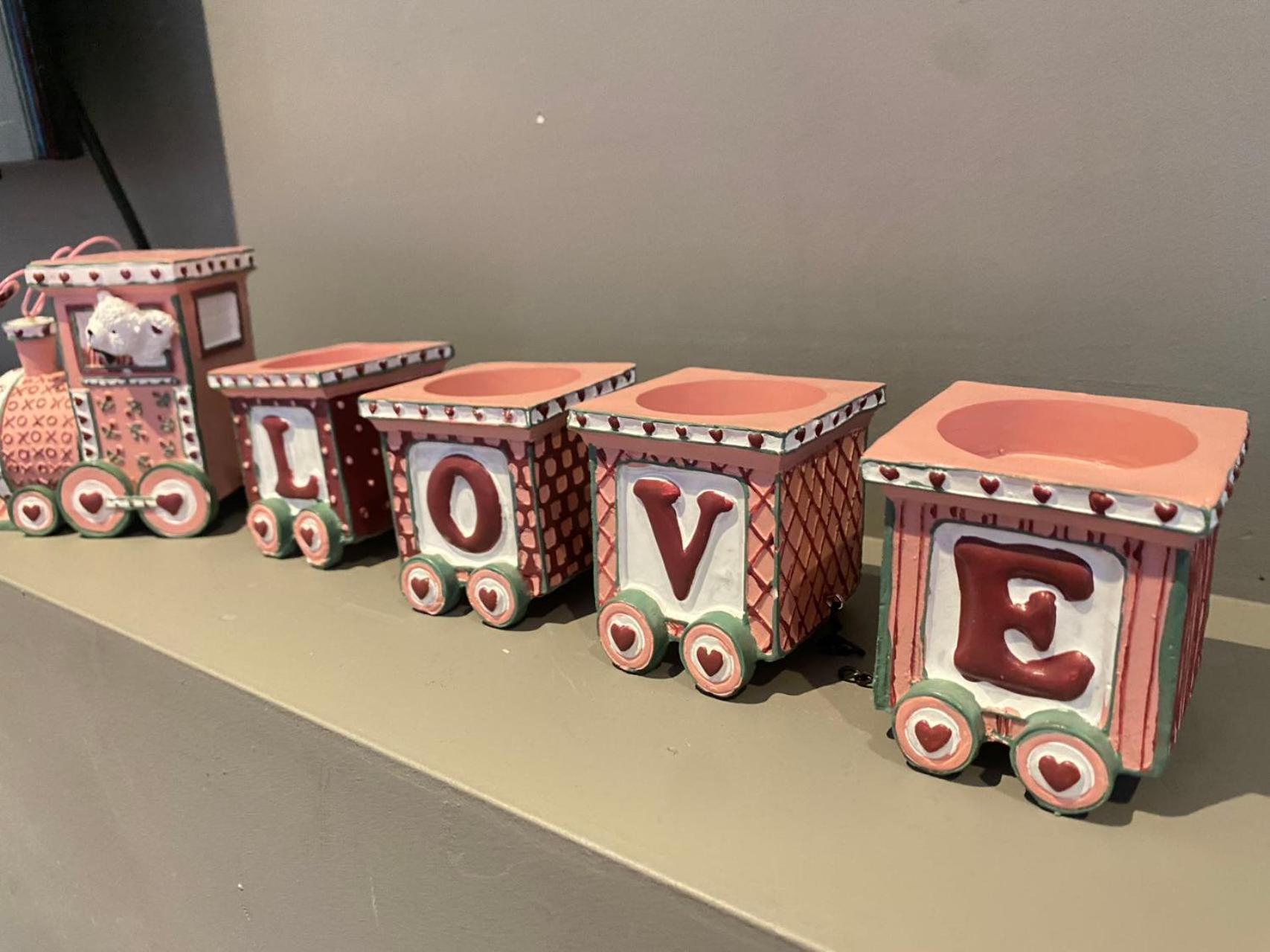 Lovely Home カルガリー エクステリア 写真